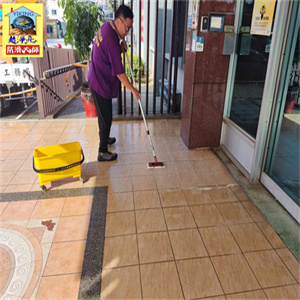 台南市西港區公所大樓樓梯平台防滑工程766