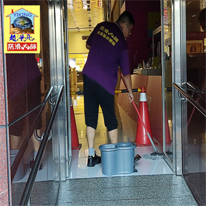 台中市中友百貨無障礙斜坡道止滑工程785