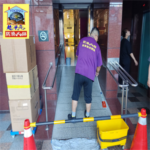 台中市中友百貨無障礙斜坡道止滑工程785