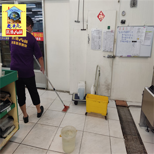 台南市北海道新化總店廚房磁磚地面防滑工程786-1