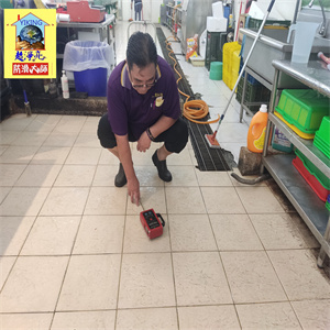 台南市北海道新化總店廚房磁磚地面防滑工程786-1