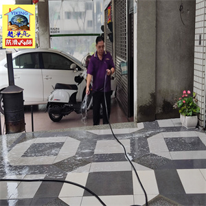 台中市金鑽電子遊藝場騎樓磁磚地面防滑工程788