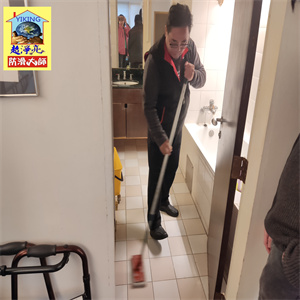 新北市新莊石公館浴室磁磚地面防滑施工790