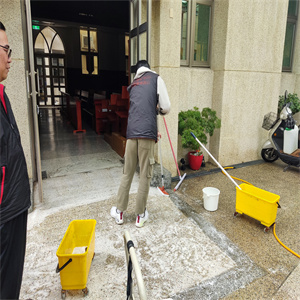 彰化市台灣基督長老教會水抿石地面防滑工程791