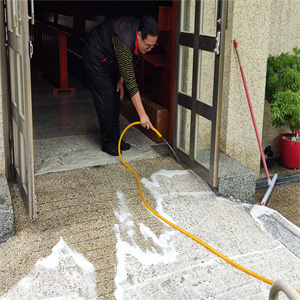 彰化市台灣基督長老教會水抿石地面防滑工程791