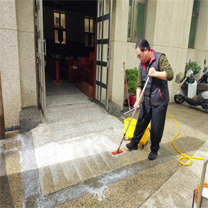 彰化市台灣基督長老教會水抿石地面防滑工程791
